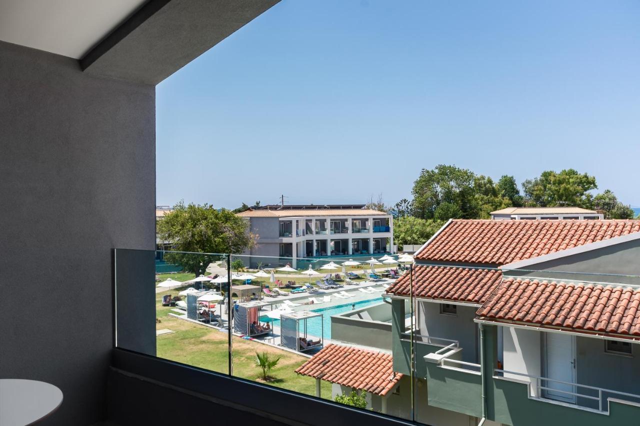 Acharavi Hotel