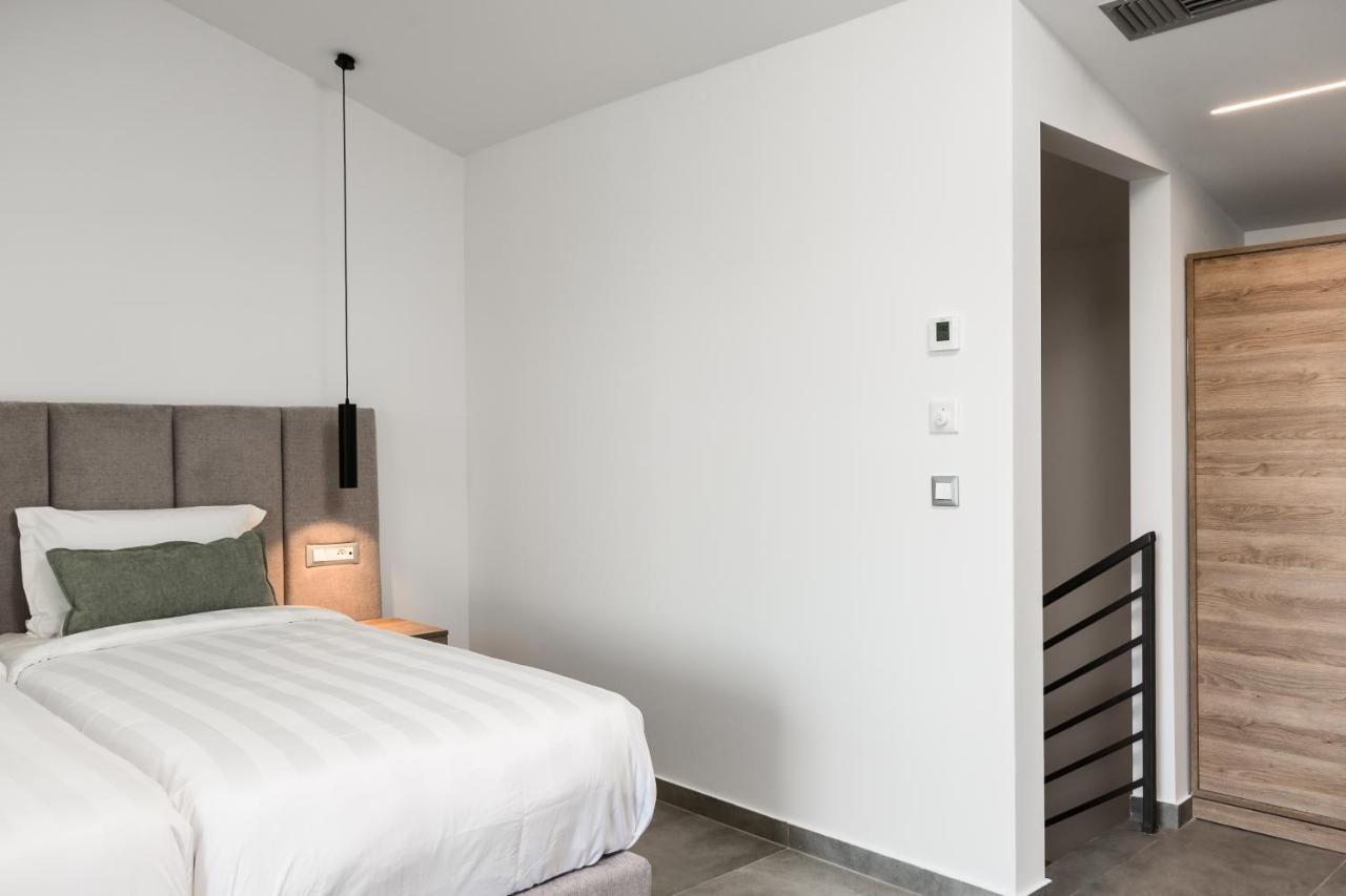 Acharavi Hotel 4*