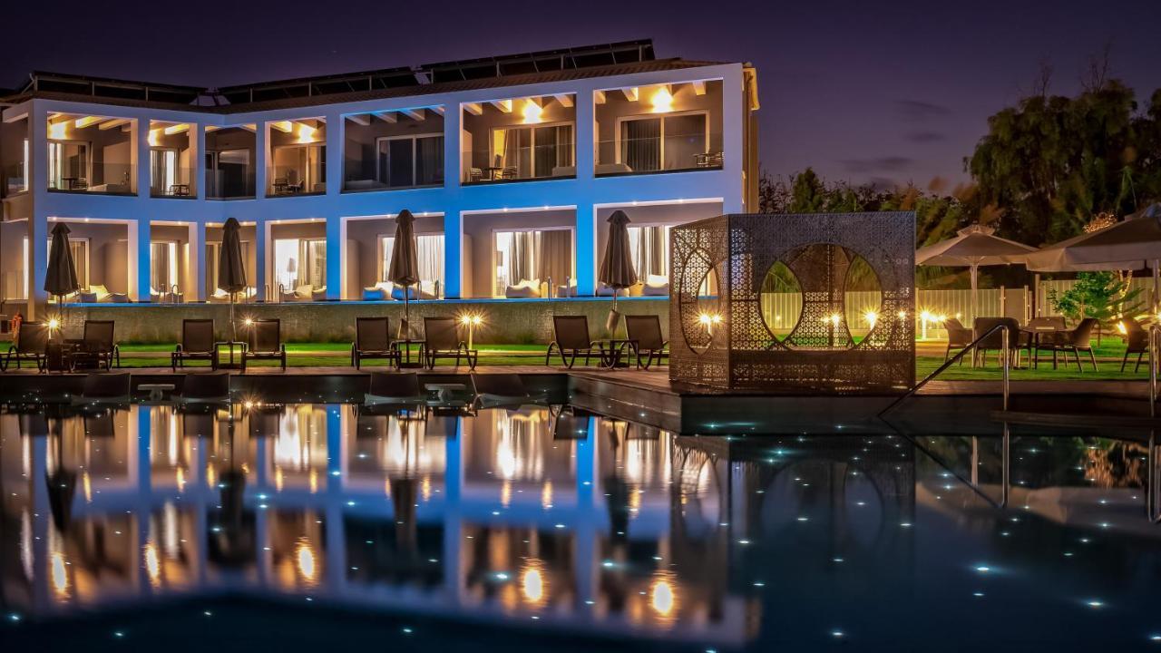 Acharavi Hotel